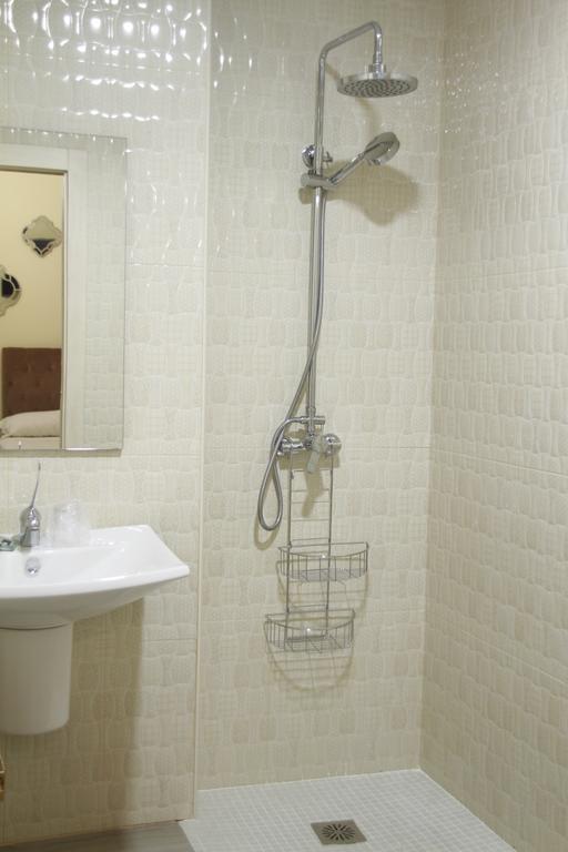 Hostal Flor De Lis- Lojo 호텔 콘일데라프론테라 외부 사진