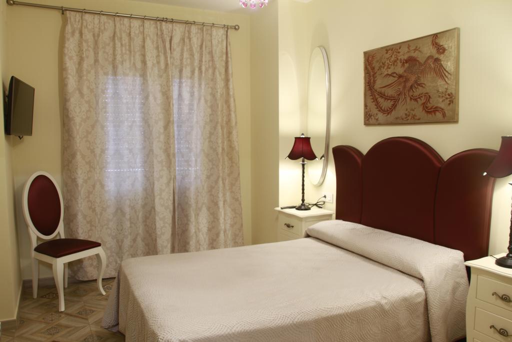 Hostal Flor De Lis- Lojo 호텔 콘일데라프론테라 외부 사진